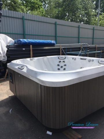 Спа бассейн Jacuzzi J-355