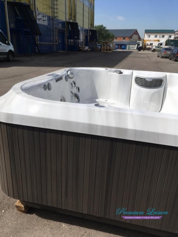 Спа бассейн Jacuzzi J-355